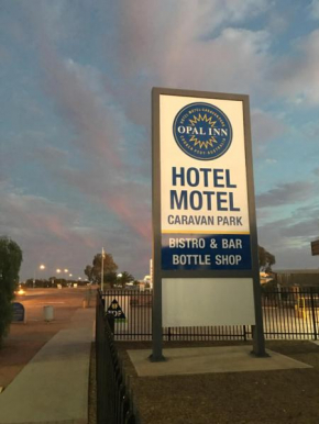 Opal Inn Hotel, Motel, Caravan Park